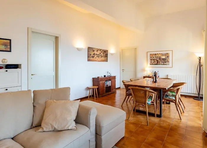 Punta Grumo 2 By Interhome شقة ليرنا